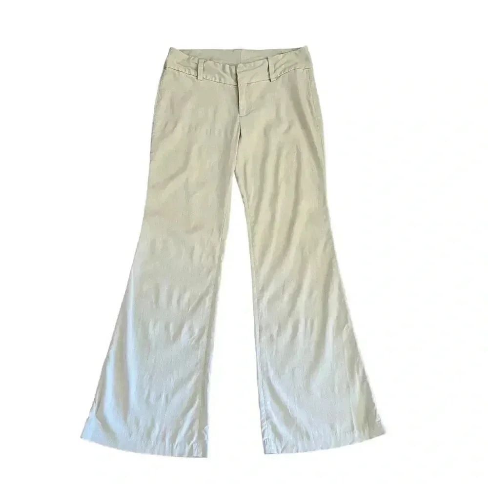 Ellemenno Mid Rise Ivory Wide Leg Y2K Trousers Casual
Women’s Pants SZ 9 #1278